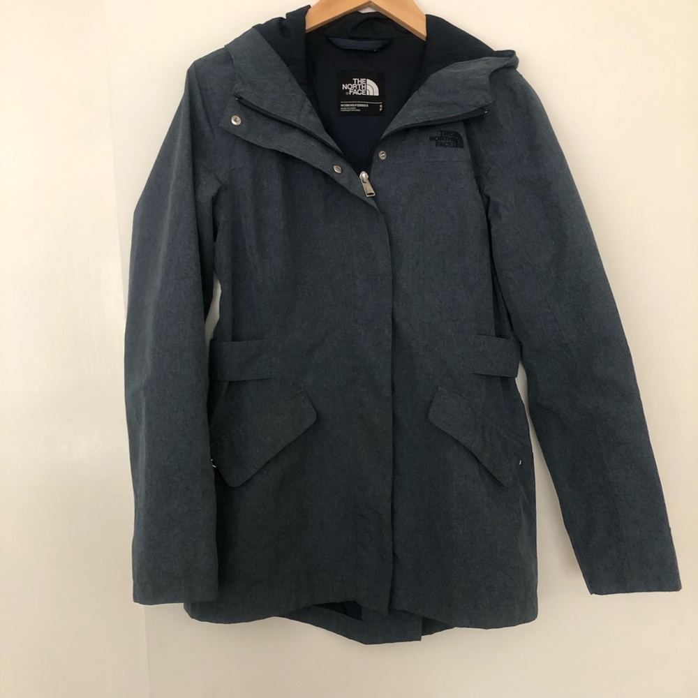 The North Face Rain Jacket Small